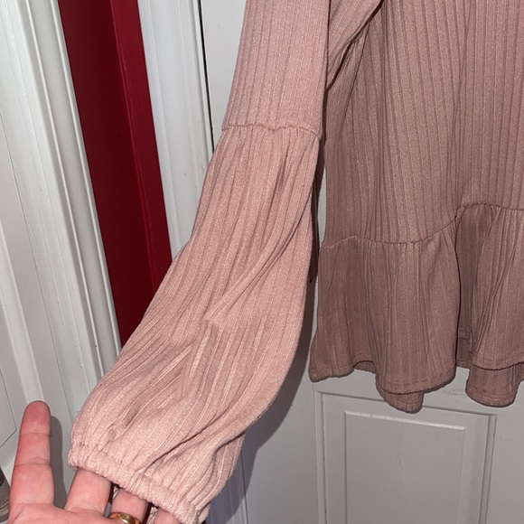 Top - Picture 2 of 8